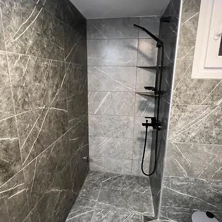 Rotonda Luxurious شقة